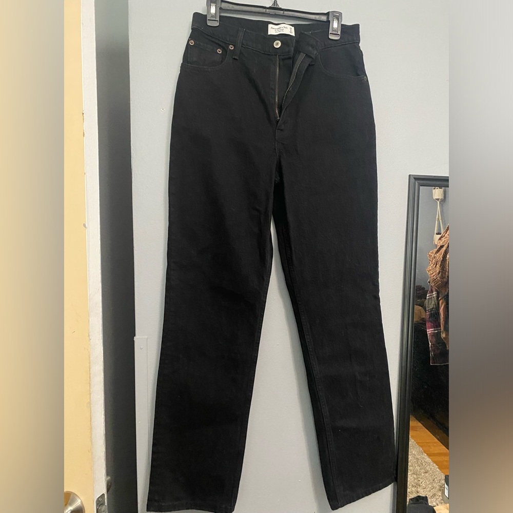 Abercrombie Ultra high rise straight size 29